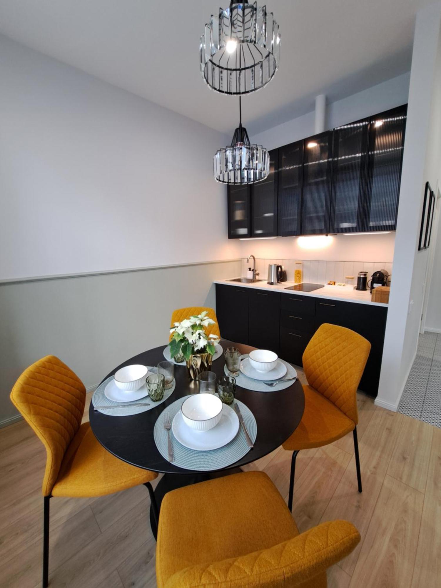 Golden Palms Apartment In The City Centre Riga Esterno foto