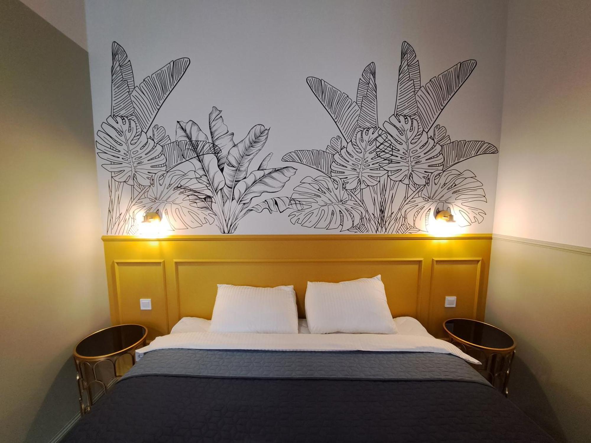 Golden Palms Apartment In The City Centre Riga Esterno foto